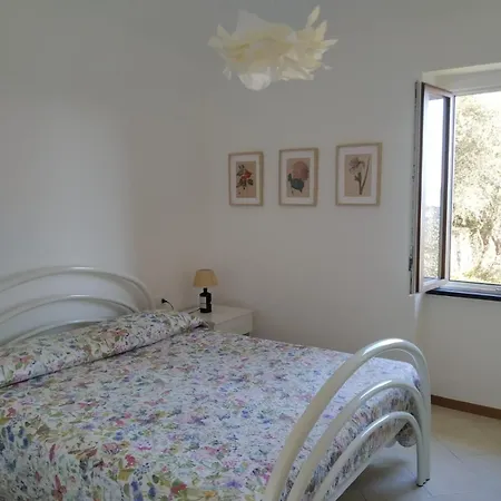 Tigullio Hills Apartment