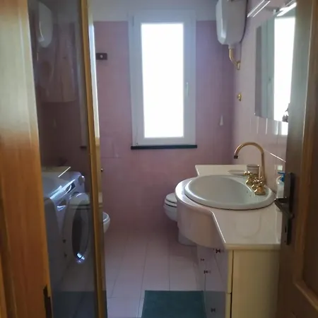 Tigullio Hills Apartment