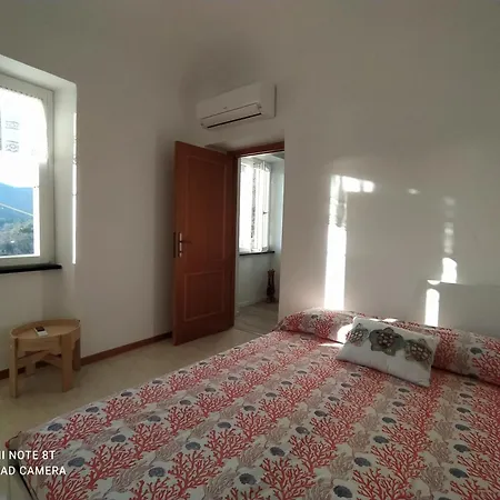 Tigullio Hills Apartment